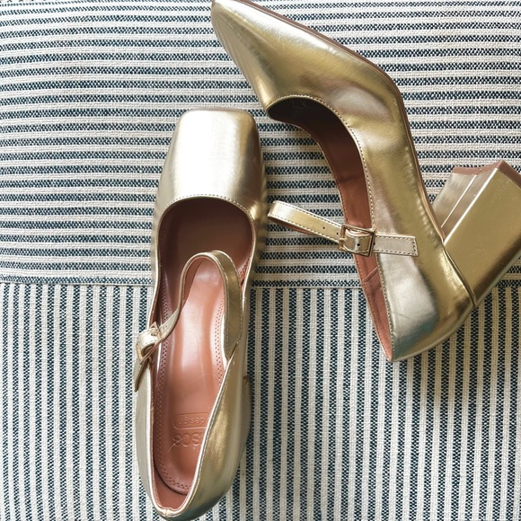 🆕 9 ASOS Design Selene Gold Metallic Mary Jane Chunky Square Heel NWT - Picture 3 of 10